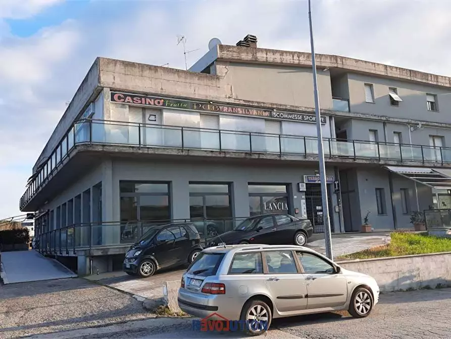 Immagine 20 di Ufficio in vendita  in Via Morandi  a Umbertide