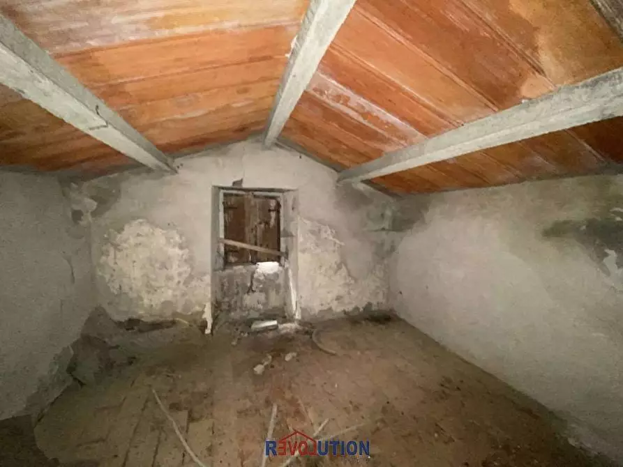 Immagine 21 di Rustico / casale in vendita  in renzetti a San Giustino