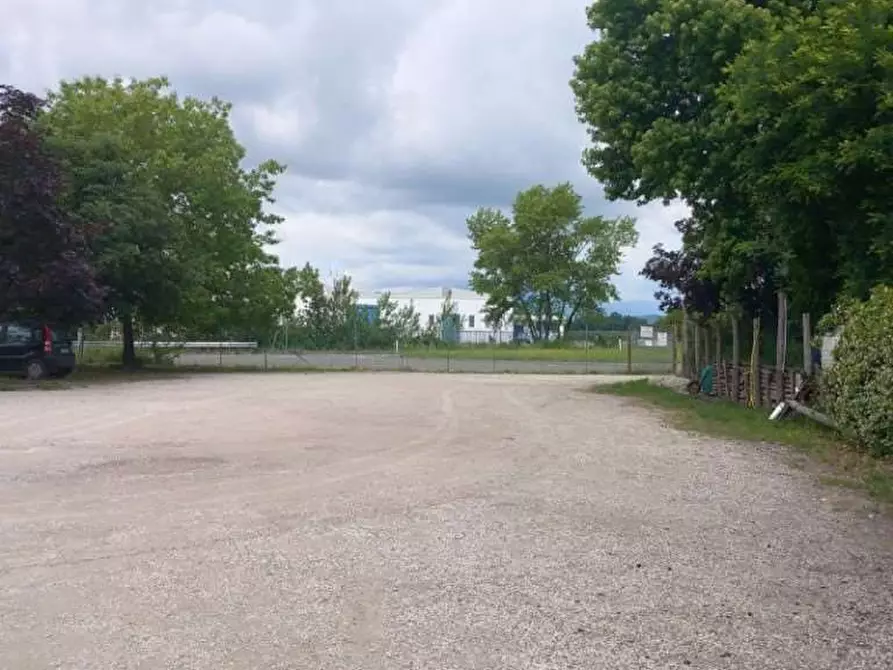 Immagine 8 di Laboratorio in vendita  in Località Capanne a San Giustino