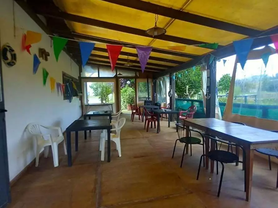 Immagine 38 di Laboratorio in vendita  in Località Capanne a San Giustino