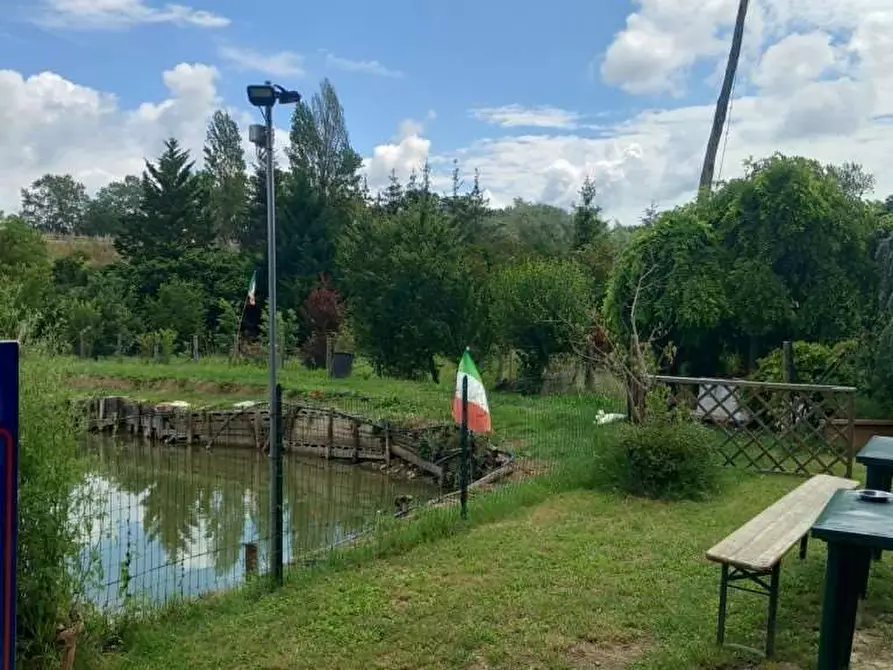 Immagine 39 di Laboratorio in vendita  in Località Capanne a San Giustino