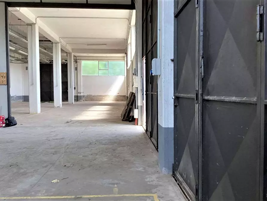 Immagine 15 di Capannone industriale in vendita  in Via Europa a San Giustino
