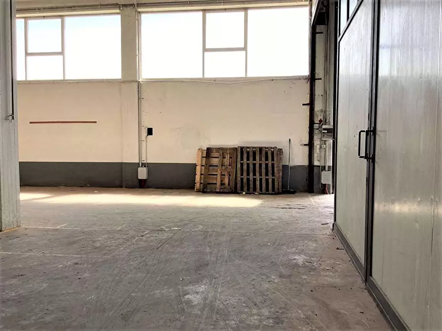 Immagine 21 di Capannone industriale in vendita  in Via Europa a San Giustino