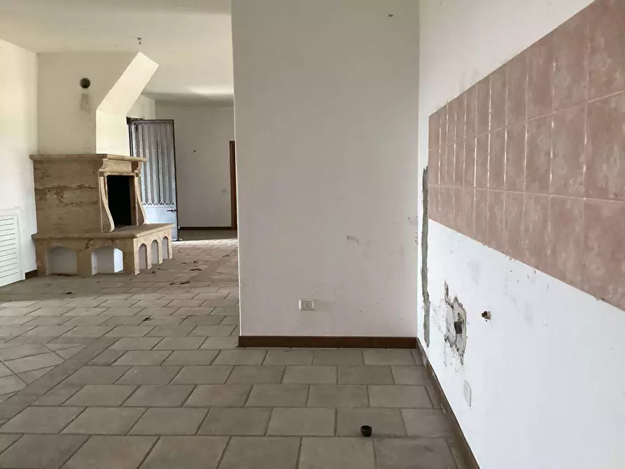 Immagine 46 di Capannone industriale in vendita  in Via Europa a San Giustino