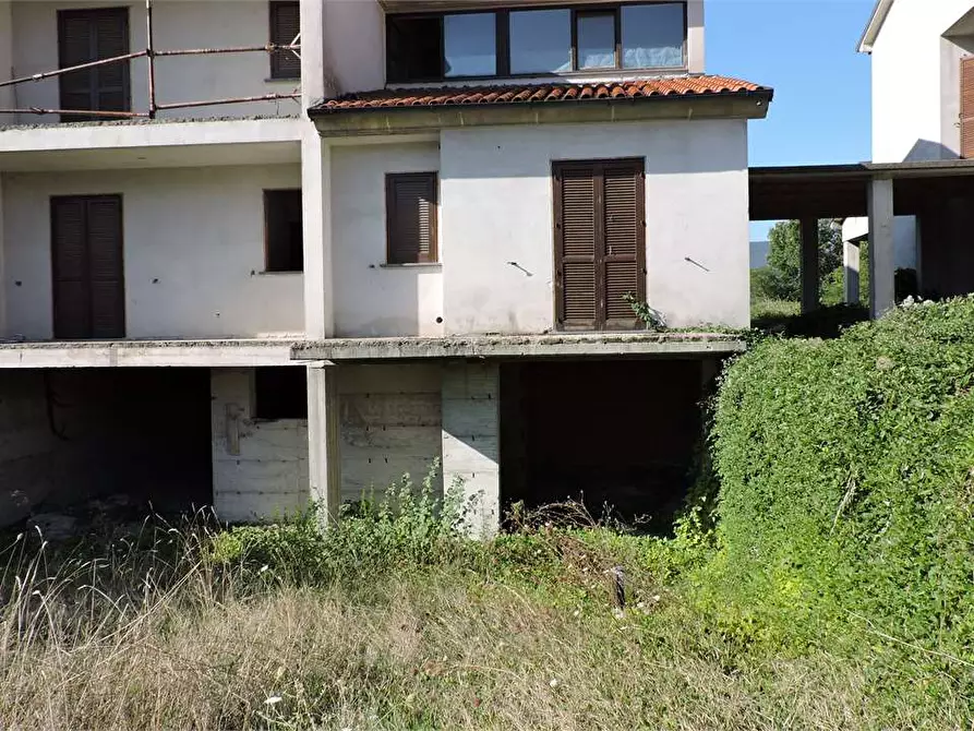 Immagine 44 di Villetta a schiera in vendita  in via Petrarca a Umbertide