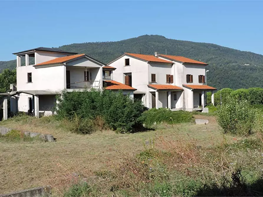 Immagine 3 di Villetta a schiera in vendita  in via Petrarca a Umbertide