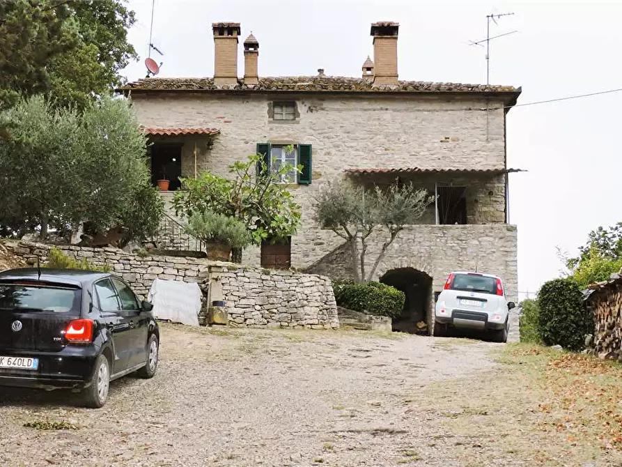 Immagine 1 di Porzione di casa in vendita  in Mengaccini a Cortona