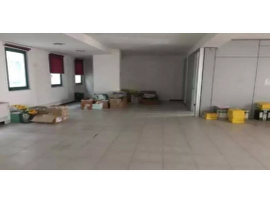 Immagine 11 di Ufficio in vendita  in piazza del Commercio a Orvieto