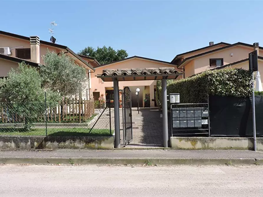 Immagine 1 di Appartamento in vendita  in strada statale tiberina nord a Perugia