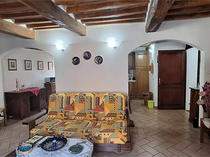 Immagine 9 di Appartamento in vendita  in via Vittorio Veneto a Umbertide