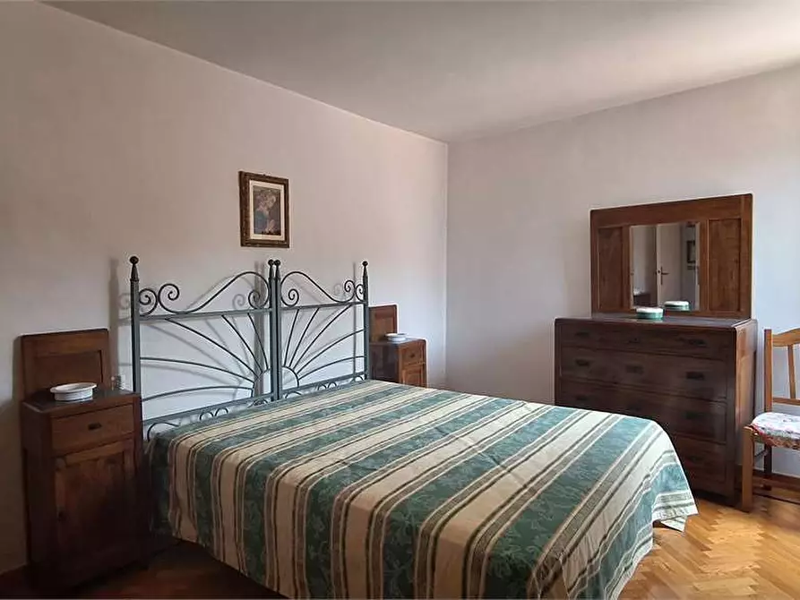 Immagine 26 di Appartamento in vendita  in via Vittorio Veneto a Umbertide