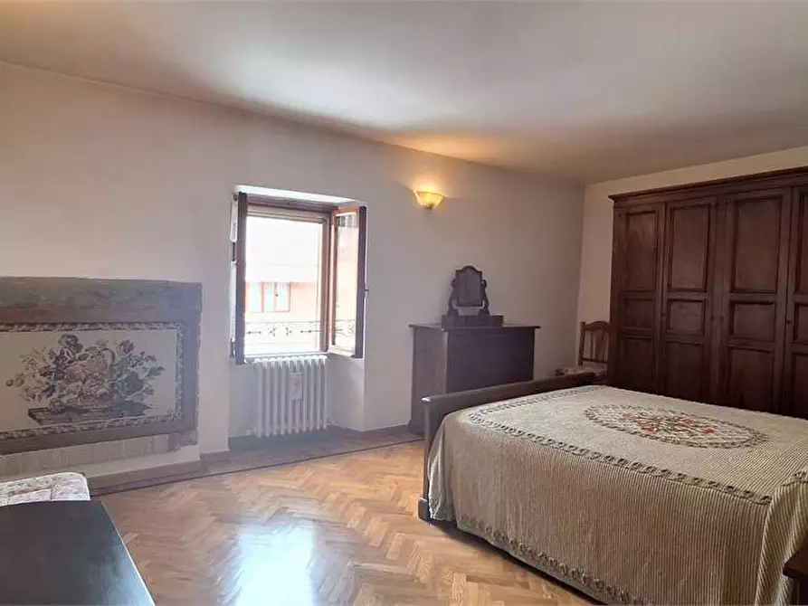 Immagine 28 di Appartamento in vendita  in via Vittorio Veneto a Umbertide