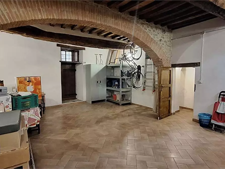 Immagine 41 di Appartamento in vendita  in via Vittorio Veneto a Umbertide