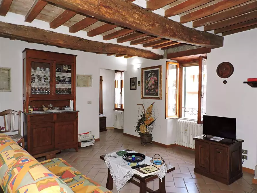 Immagine 15 di Appartamento in vendita  in via Vittorio Veneto a Umbertide