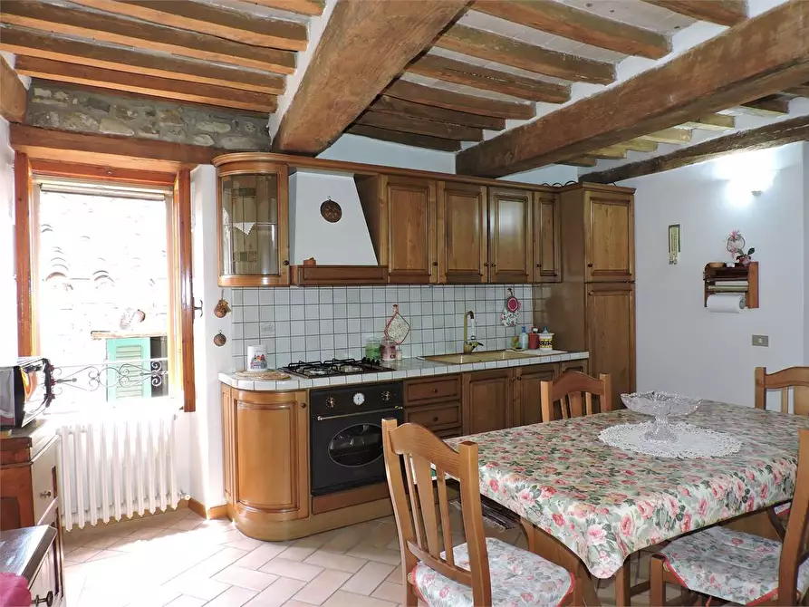 Immagine 2 di Appartamento in vendita  in via Vittorio Veneto a Umbertide