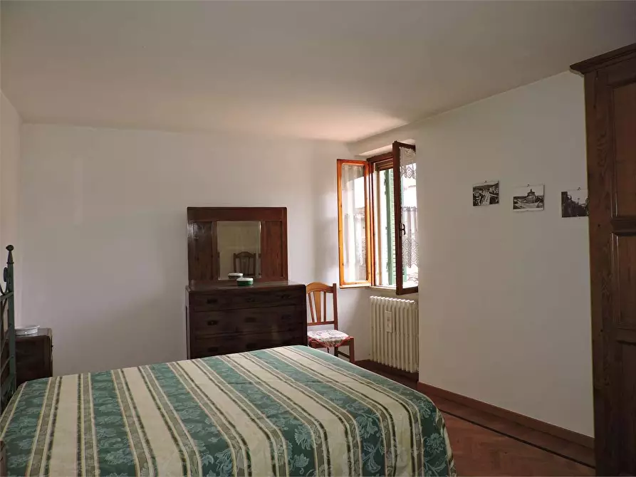 Immagine 25 di Appartamento in vendita  in via Vittorio Veneto a Umbertide