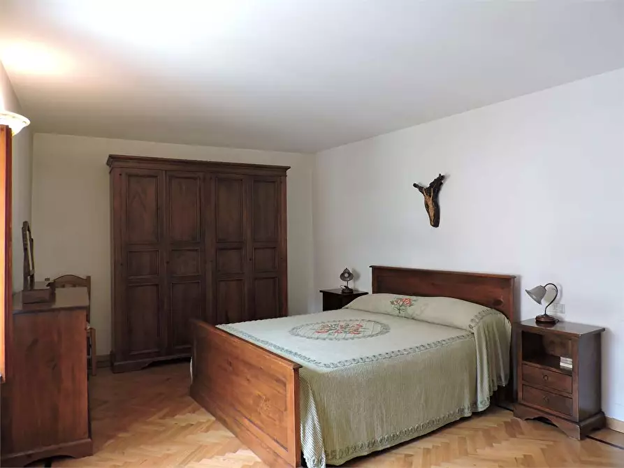 Immagine 36 di Appartamento in vendita  in via Vittorio Veneto a Umbertide