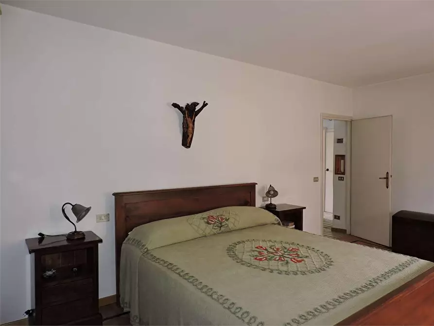 Immagine 32 di Appartamento in vendita  in via Vittorio Veneto a Umbertide