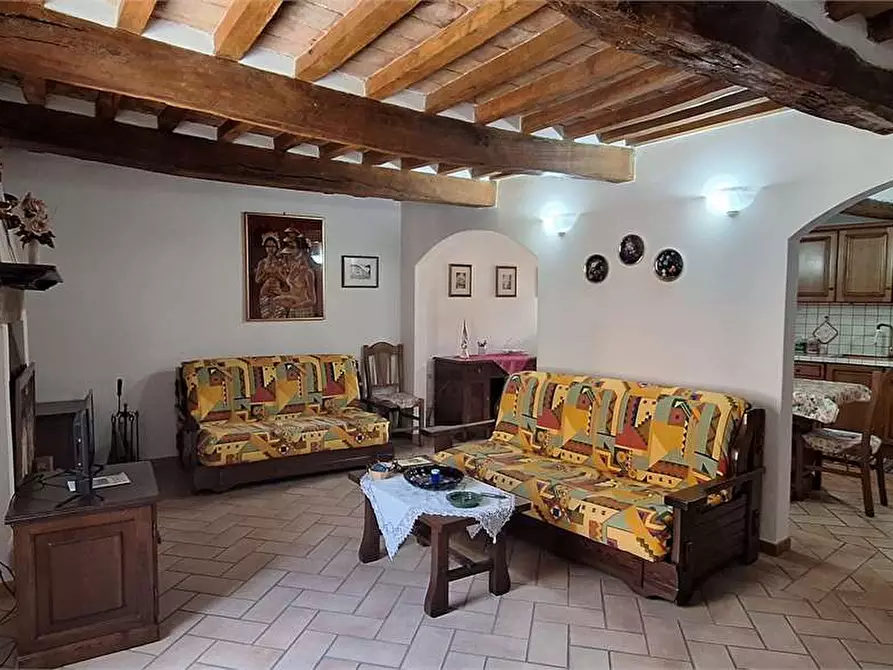 Immagine 17 di Appartamento in vendita  in via Vittorio Veneto a Umbertide