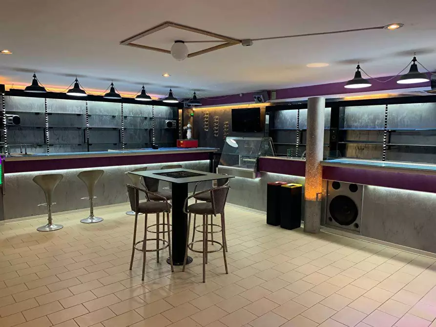 Immagine 13 di Negozio in vendita  in Via Aldo Bologni a Città Di Castello