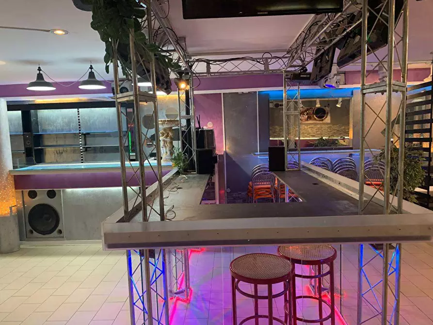 Immagine 23 di Negozio in vendita  in Via Aldo Bologni a Città Di Castello