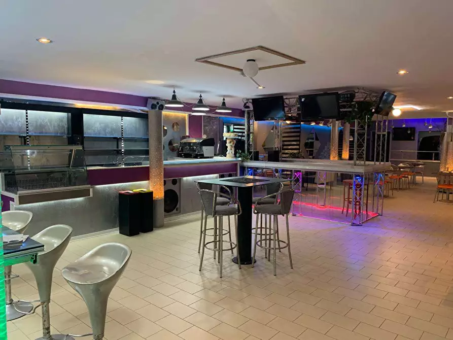 Immagine 8 di Negozio in vendita  in Via Aldo Bologni a Città Di Castello