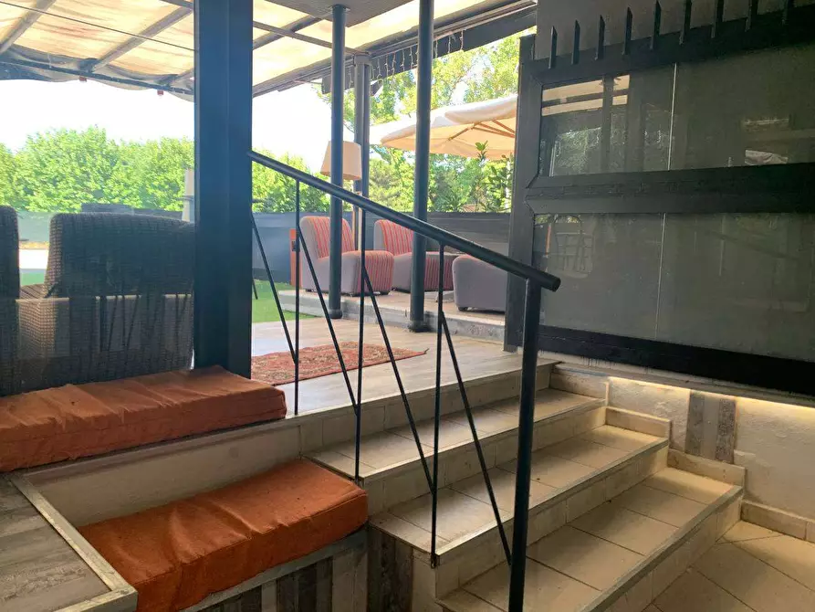 Immagine 5 di Negozio in vendita  in Via Aldo Bologni a Città Di Castello