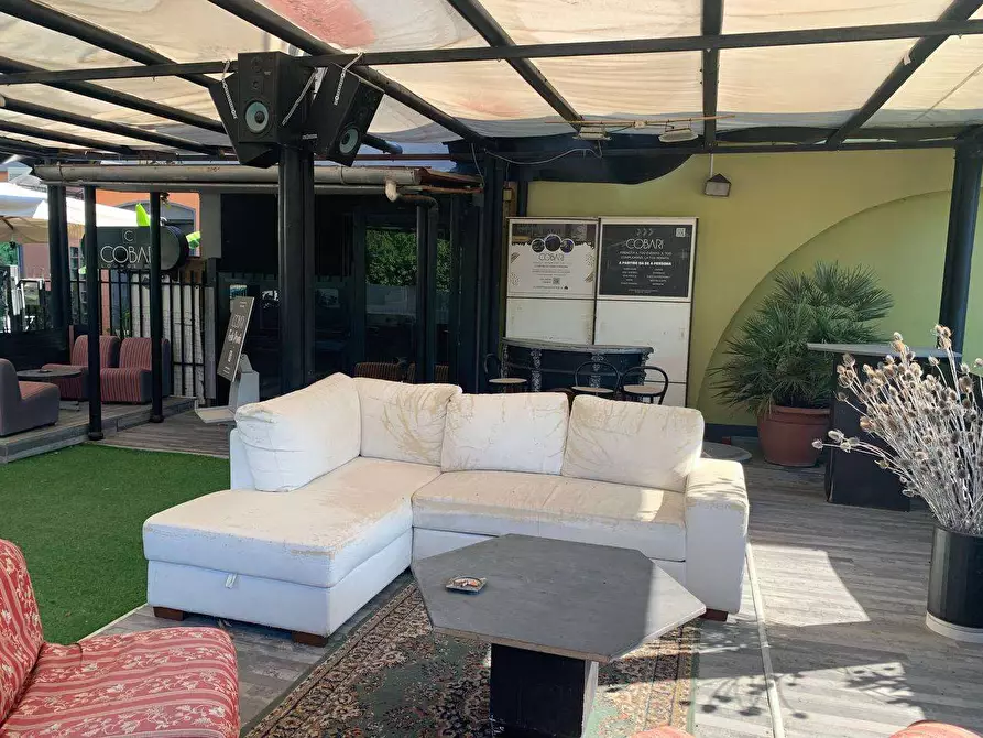 Immagine 3 di Negozio in vendita  in Via Aldo Bologni a Città Di Castello