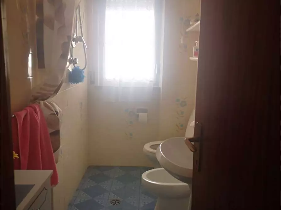 Immagine 10 di Appartamento in vendita  in Via Ammiraglio Cappellini a Fano