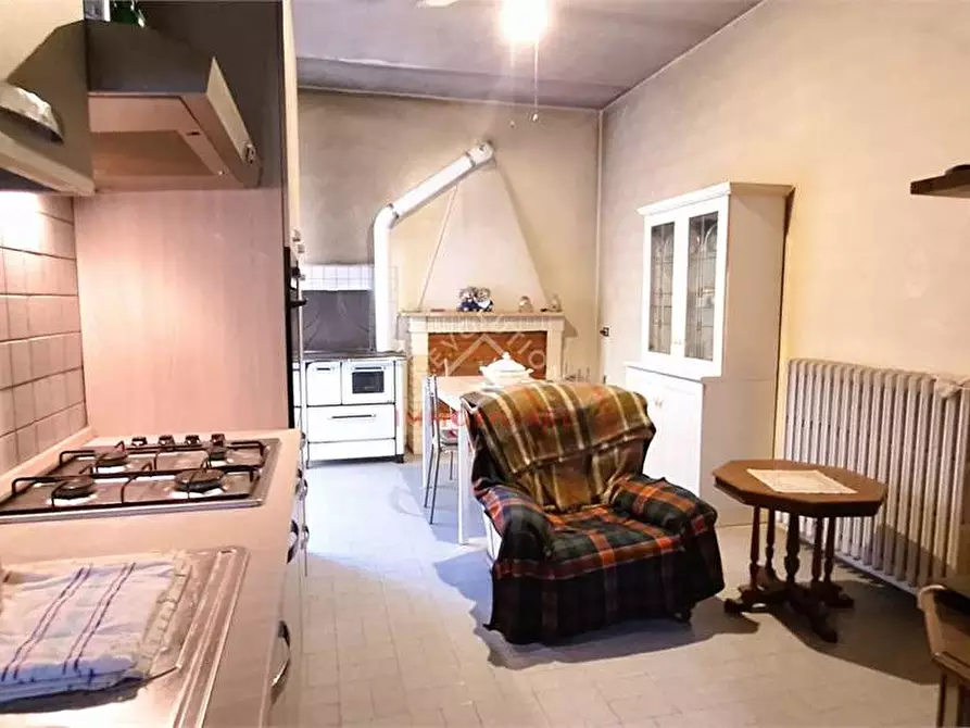 Immagine 7 di Casa indipendente in vendita  in Piazza della Repubblica a Lisciano Niccone