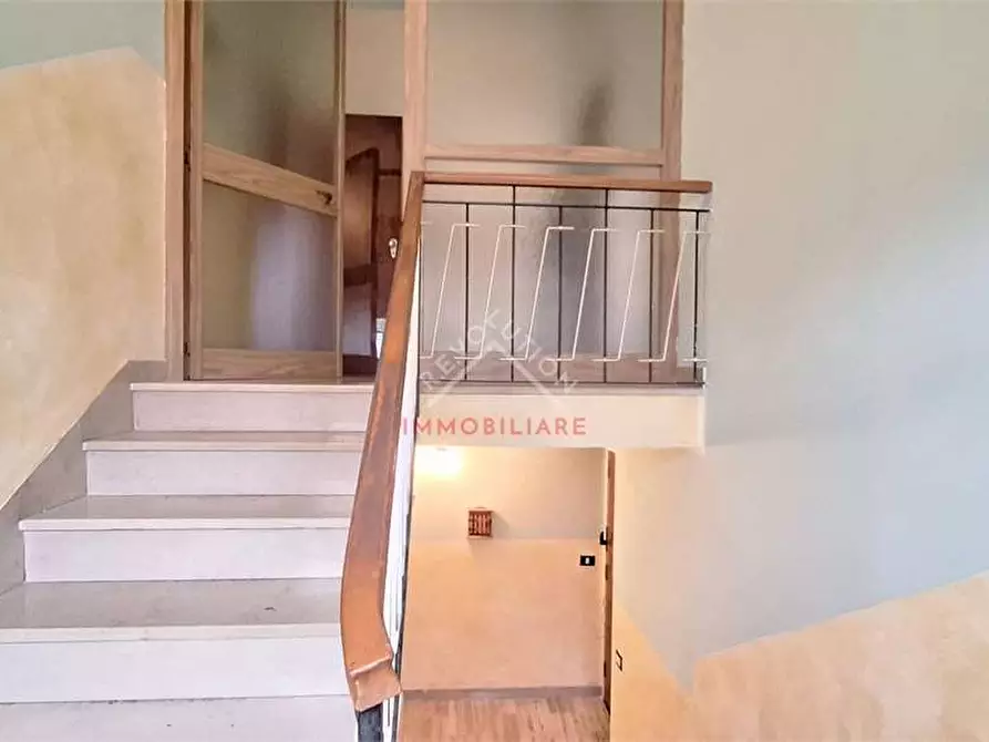 Immagine 5 di Casa indipendente in vendita  in Piazza della Repubblica a Lisciano Niccone