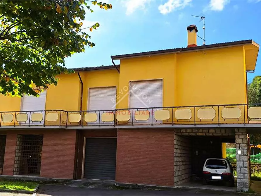 Immagine 33 di Casa indipendente in vendita  in Piazza della Repubblica a Lisciano Niccone