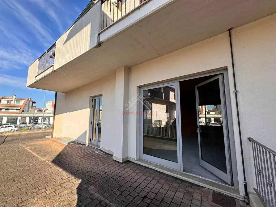 Immagine 21 di Negozio in vendita  in Via Nestore s.n.c a Umbertide