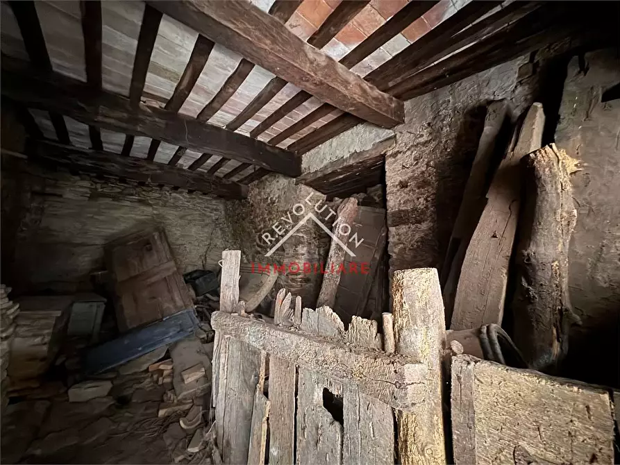 Immagine 32 di Stabile in vendita  in Gioiello a Monte Santa Maria Tiberina