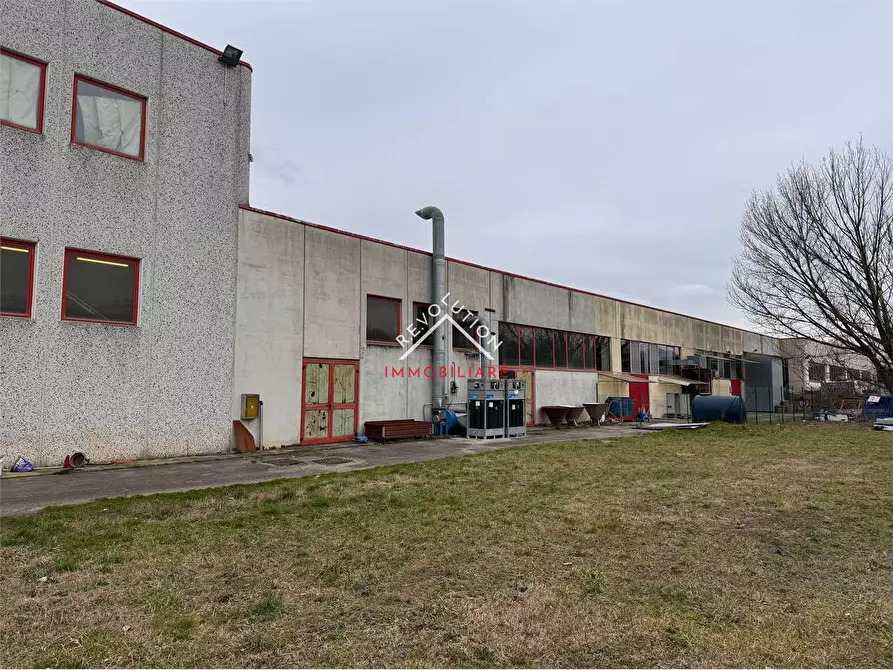 Immagine 26 di Capannone industriale in vendita  in Via Gino Scaramucci a Città Di Castello