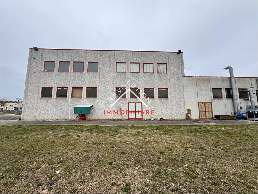 Immagine 27 di Capannone industriale in vendita  in Via Gino Scaramucci a Città Di Castello