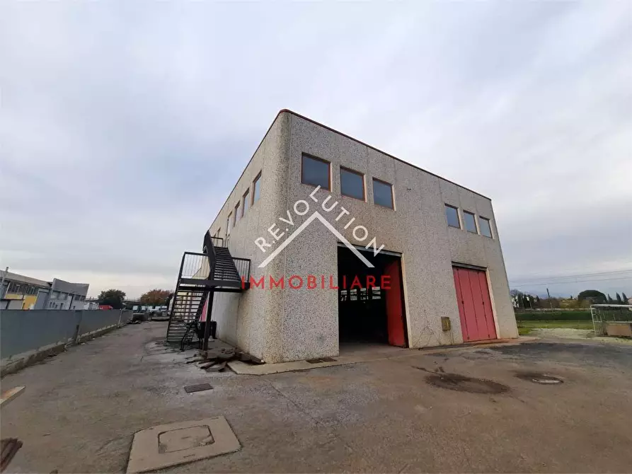 Immagine 25 di Capannone industriale in vendita  in Via Gino Scaramucci a Città Di Castello