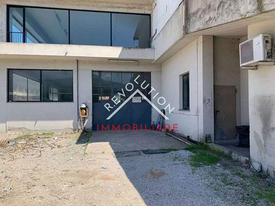 Immagine 1 di Capannone industriale in affitto  in Viale Primo Maggio a Umbertide