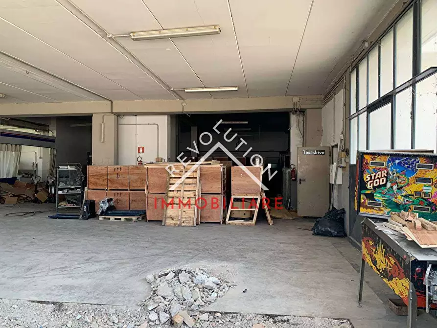 Immagine 9 di Capannone industriale in affitto  in Viale Primo Maggio a Umbertide