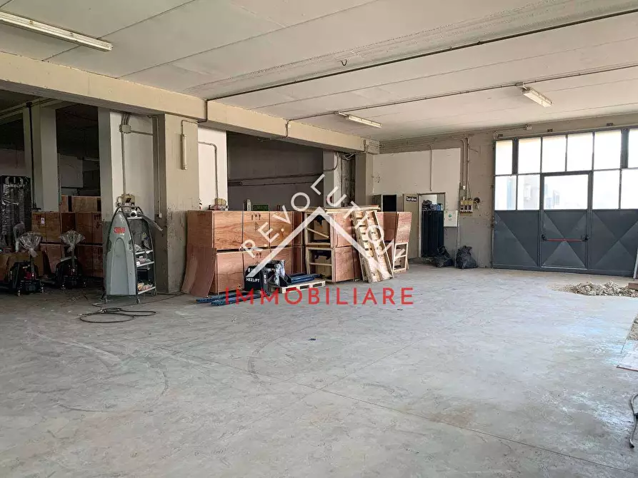 Immagine 12 di Capannone industriale in affitto  in Viale Primo Maggio a Umbertide