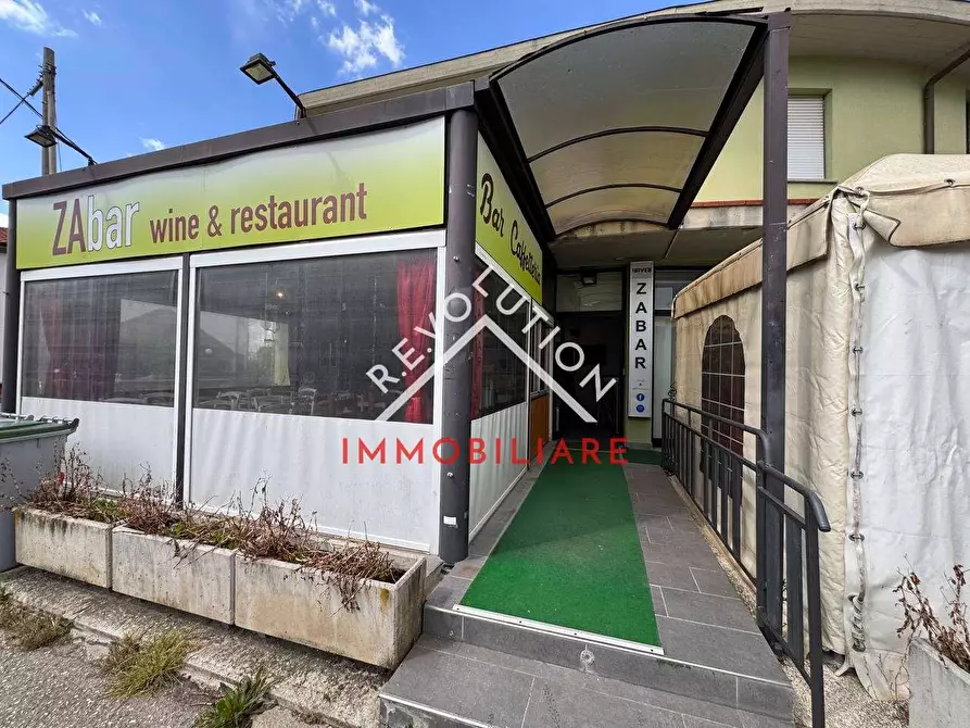 Immagine 2 di Negozio in affitto  in Via Palmiro Togliatti a San Giustino