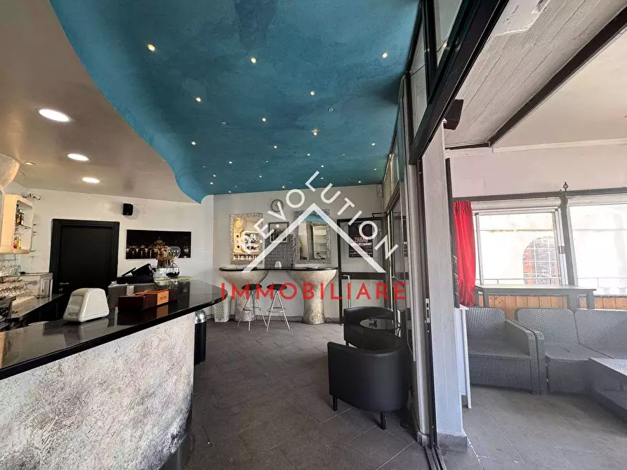 Immagine 11 di Negozio in affitto  in Via Palmiro Togliatti a San Giustino