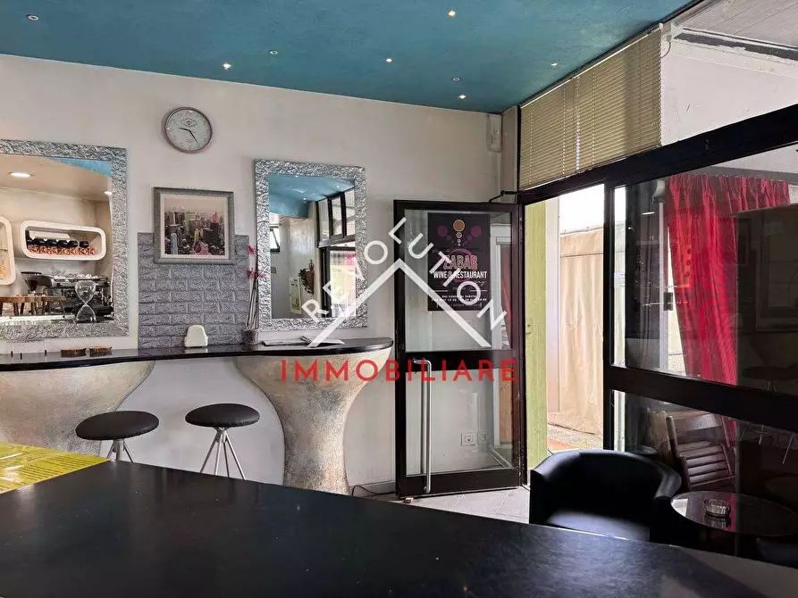 Immagine 21 di Negozio in affitto  in Via Palmiro Togliatti a San Giustino