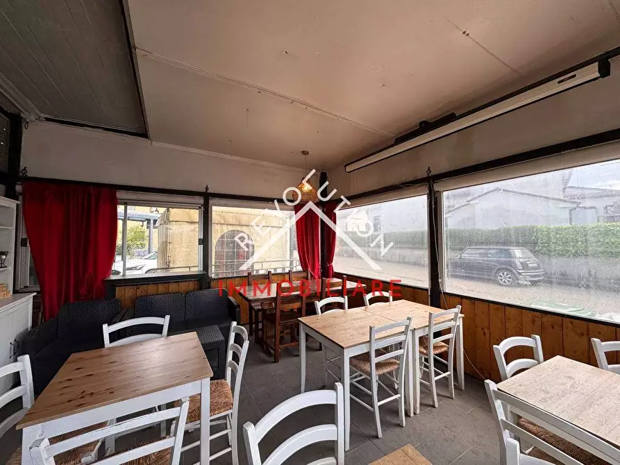 Immagine 17 di Negozio in affitto  in Via Palmiro Togliatti a San Giustino