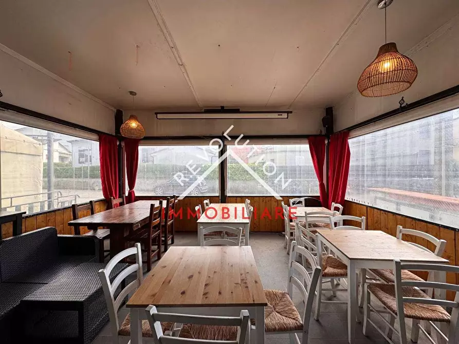 Immagine 16 di Negozio in affitto  in Via Palmiro Togliatti a San Giustino