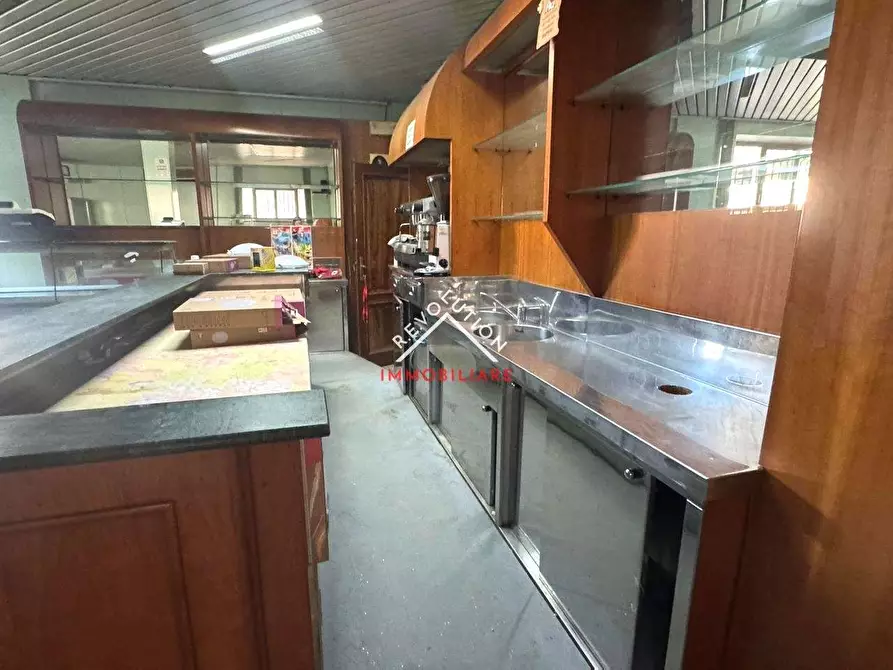 Immagine 7 di Negozio in affitto  in Via Quattordici Maggio a Città Di Castello