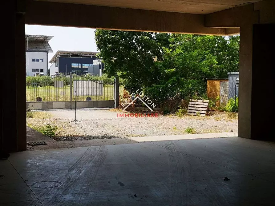 Immagine 9 di Capannone industriale in vendita  in Sant'Andrea delle Fratte a Perugia