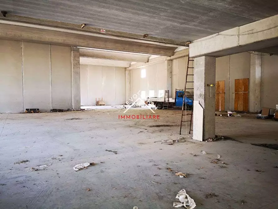 Immagine 14 di Capannone industriale in vendita  in Sant'Andrea delle Fratte a Perugia