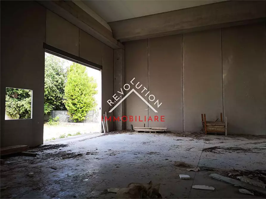 Immagine 25 di Capannone industriale in vendita  in Sant'Andrea delle Fratte a Perugia