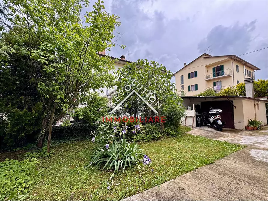 Immagine 34 di Appartamento in vendita  in Via Filippo Brunelleschi a Sansepolcro